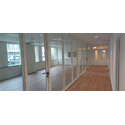 Scheidingswanden-hoyez-H10-VC-Gang-afwerking-bestickering-glazen-muren.jpg
