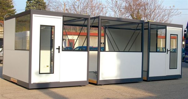 "De cabines worden gecombineerd tot &eacute;&eacute;n grote cabine." title="De cabines worden gecombineerd tot &eacute;&eacute;n grote cabine."