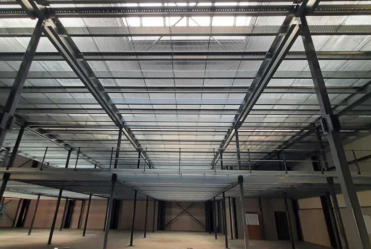 Tussenvloer voor opslag Ilvris